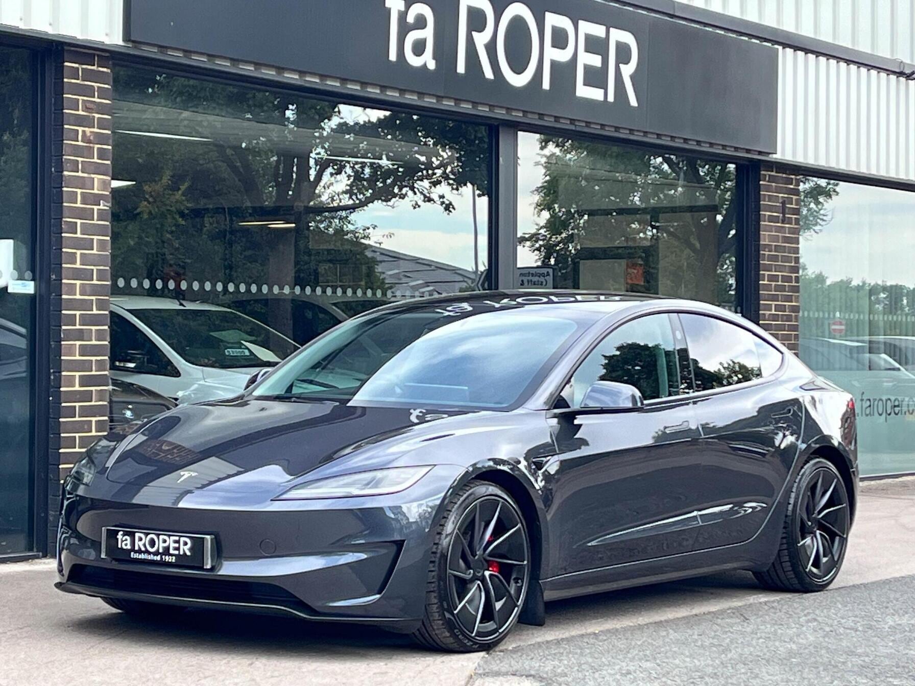 2024 Tesla model 3 dual