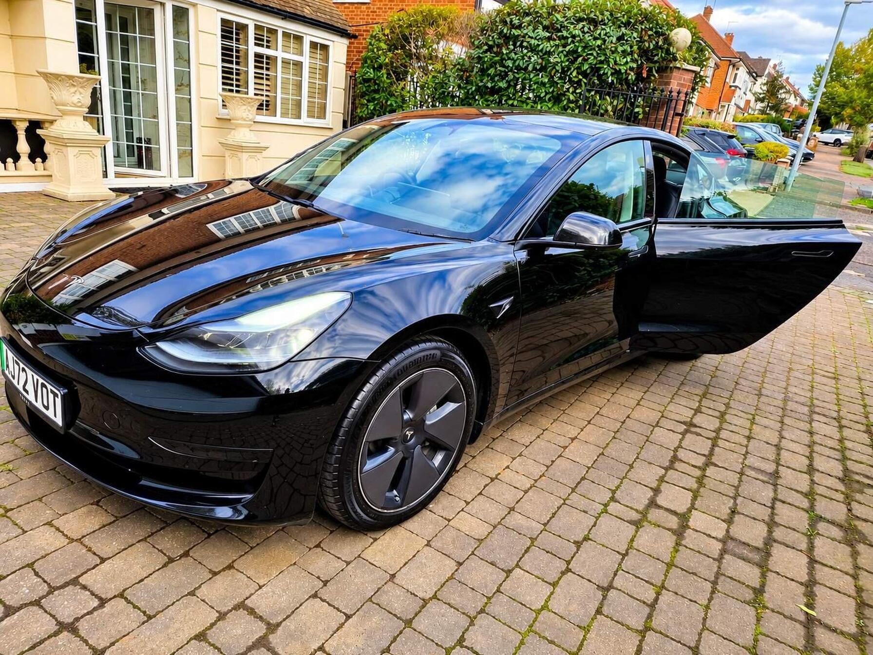 2022 Tesla model 3 auto