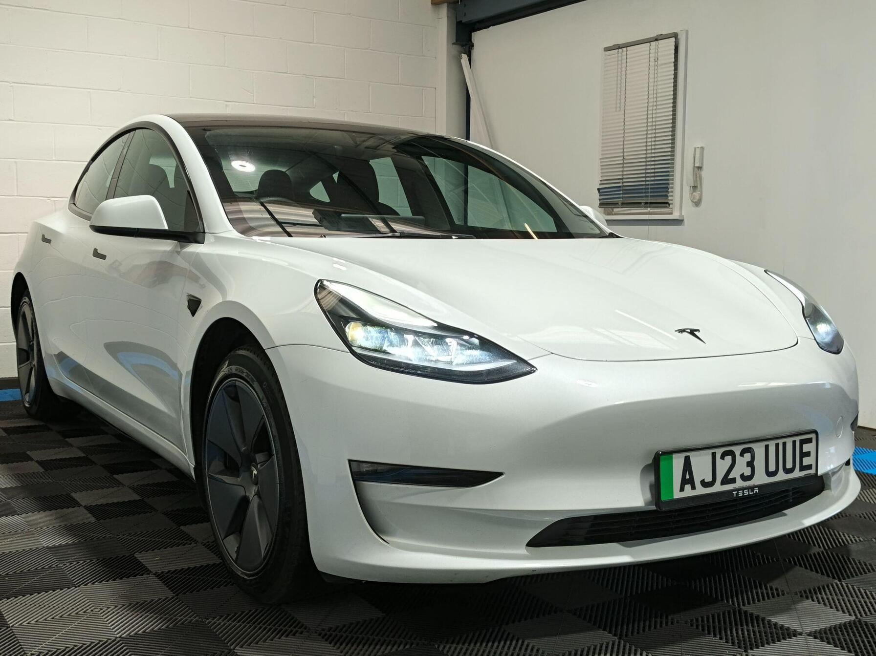 2023 Tesla model 3 long
